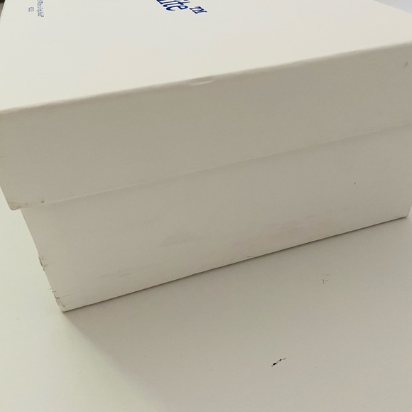 Off White Virgil Abloh Empty Shoe Box - Picture 2 of 7